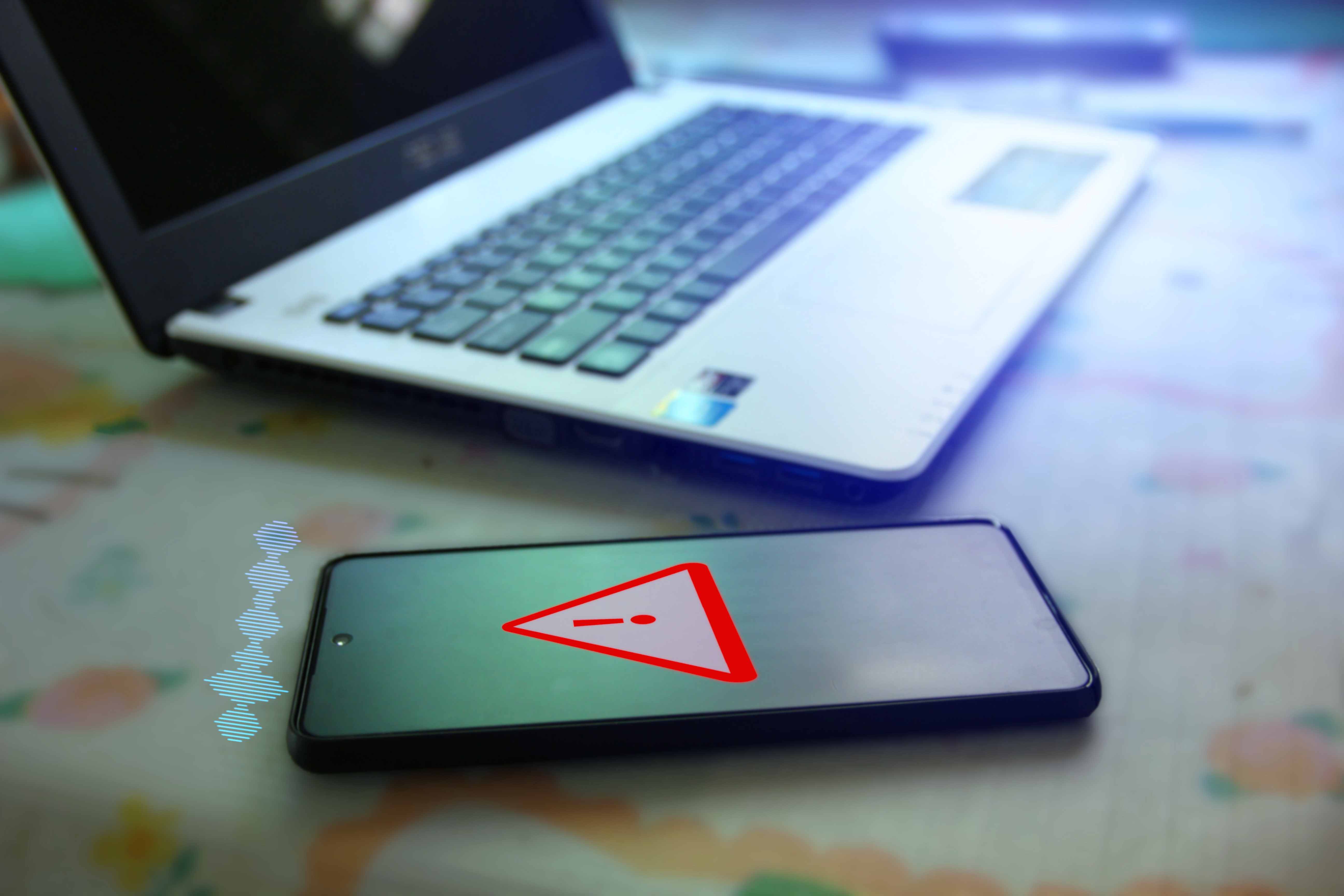 Сравнение удаления аккаунта с телефона и компьютера